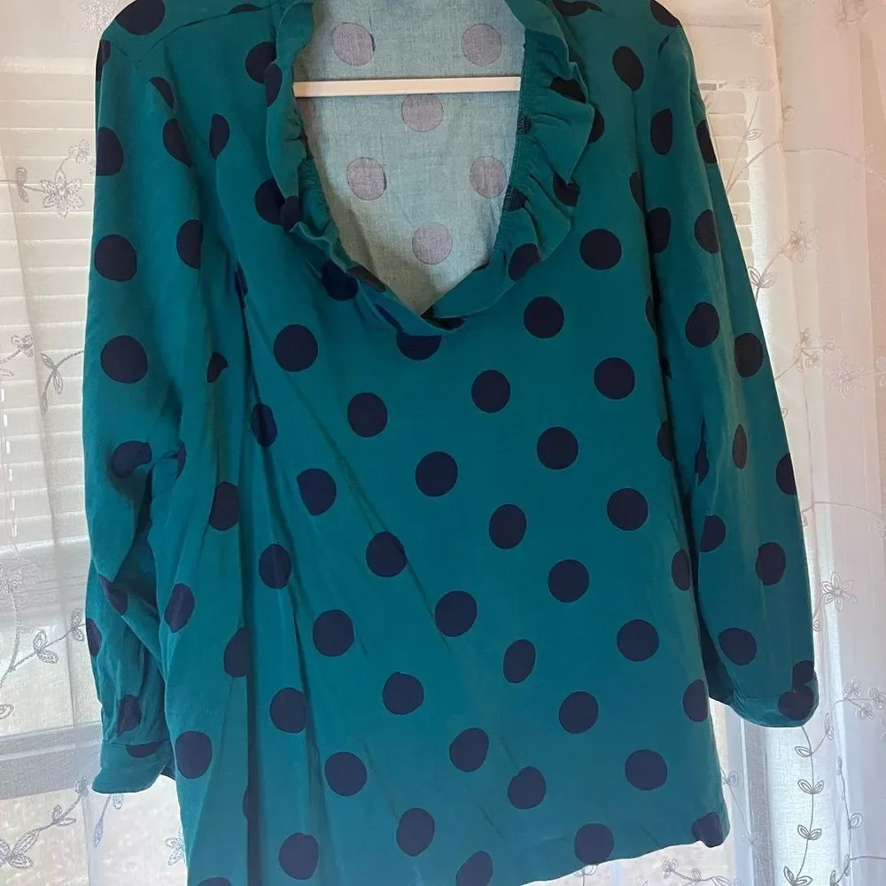 Crown & Ivy Green and Black Polka Dot Top - Picture 3 of 8